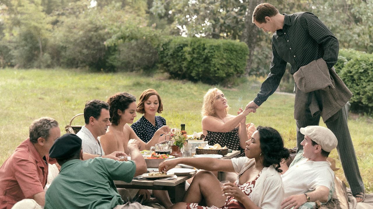 Lee still 6