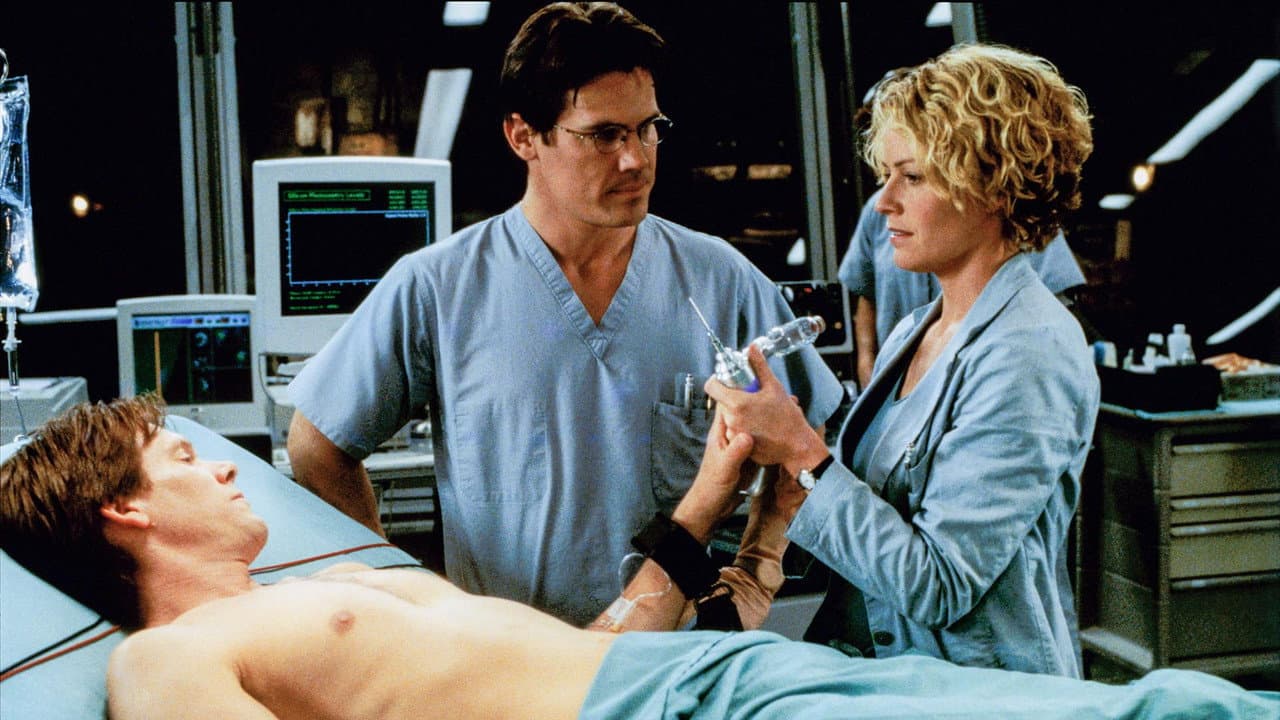 Hollow Man still 6