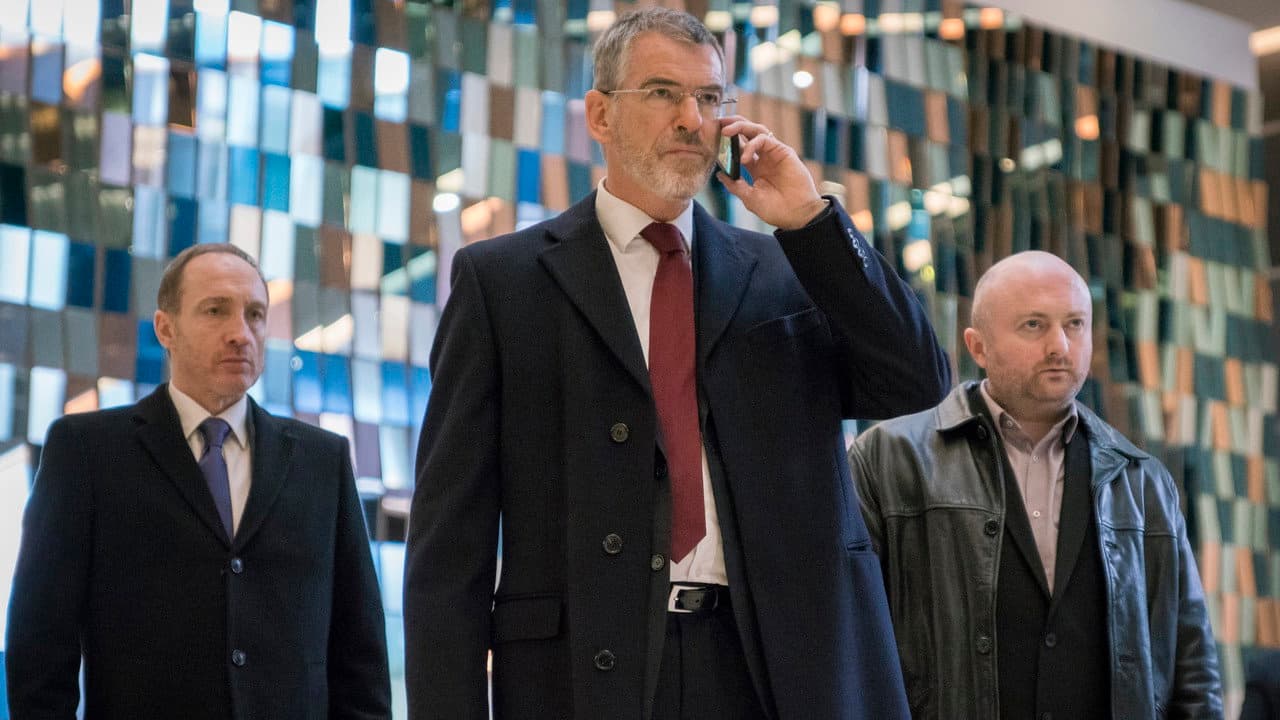 The Foreigner still 4