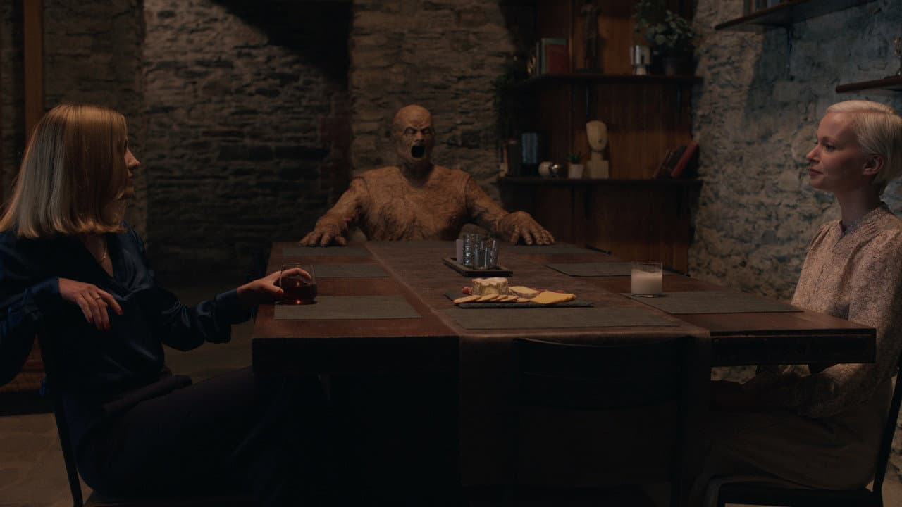 Oddity still 5