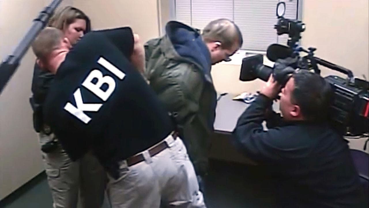 Predators still 3