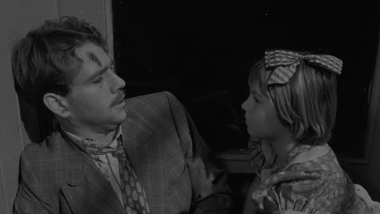 Paper Moon still 2