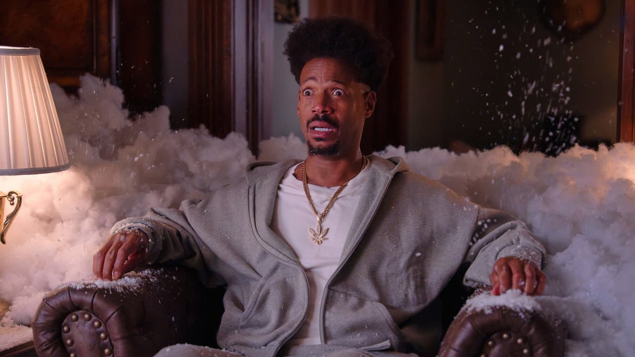 Scary Movie Review: A Hilarious Parody Classic still 5