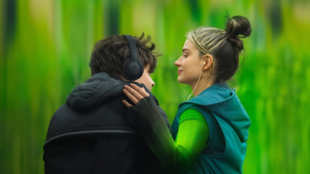 Flora and Son still 7
