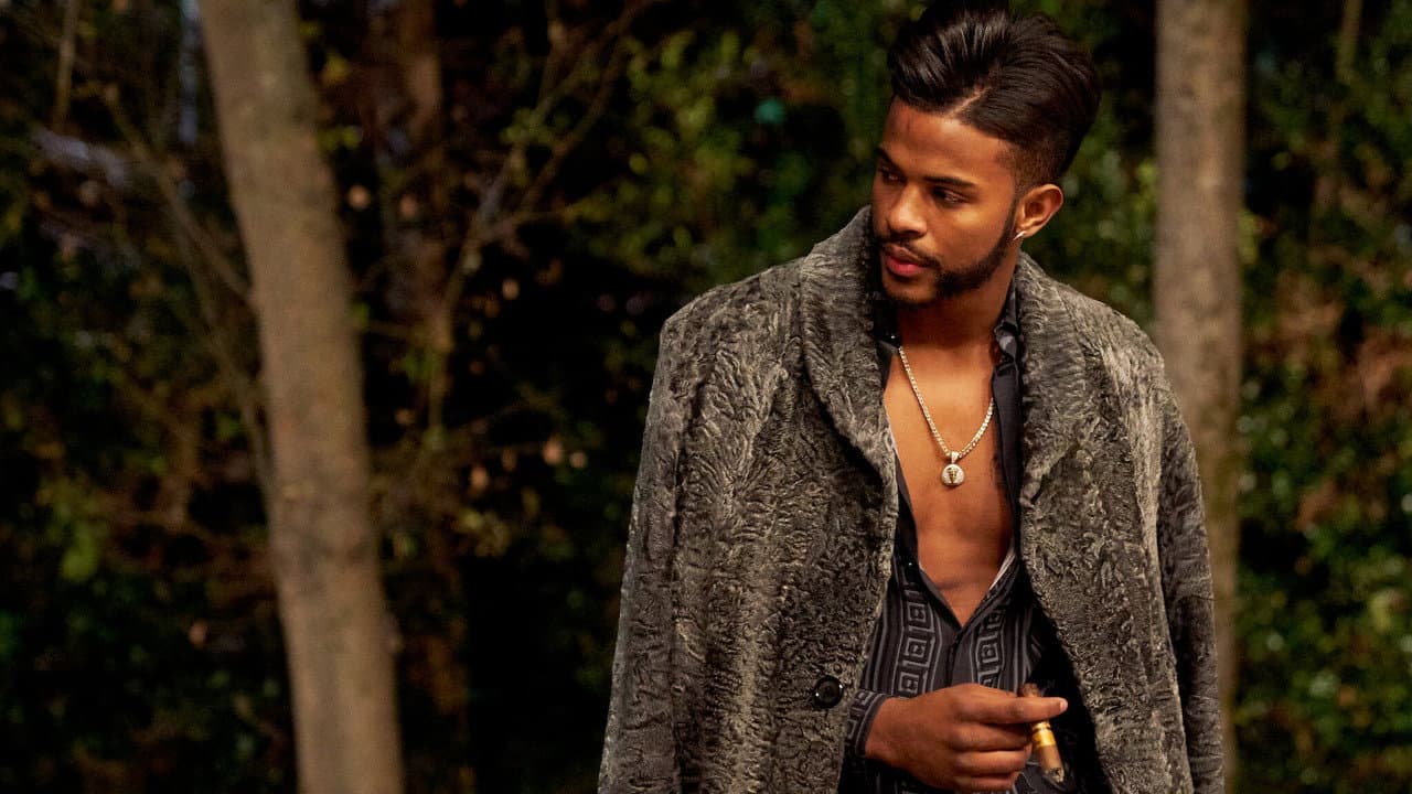 SuperFly still 8