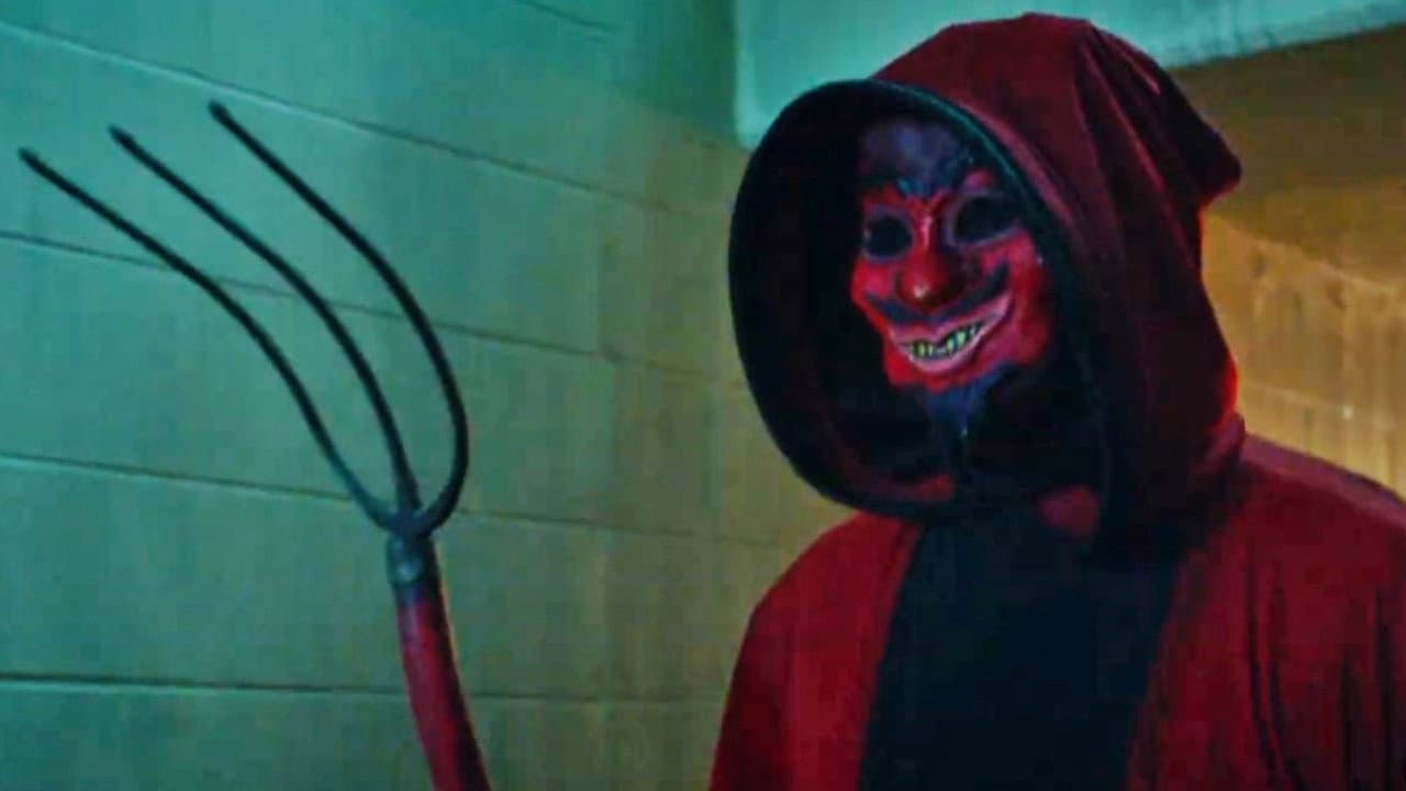 Haunt still 8