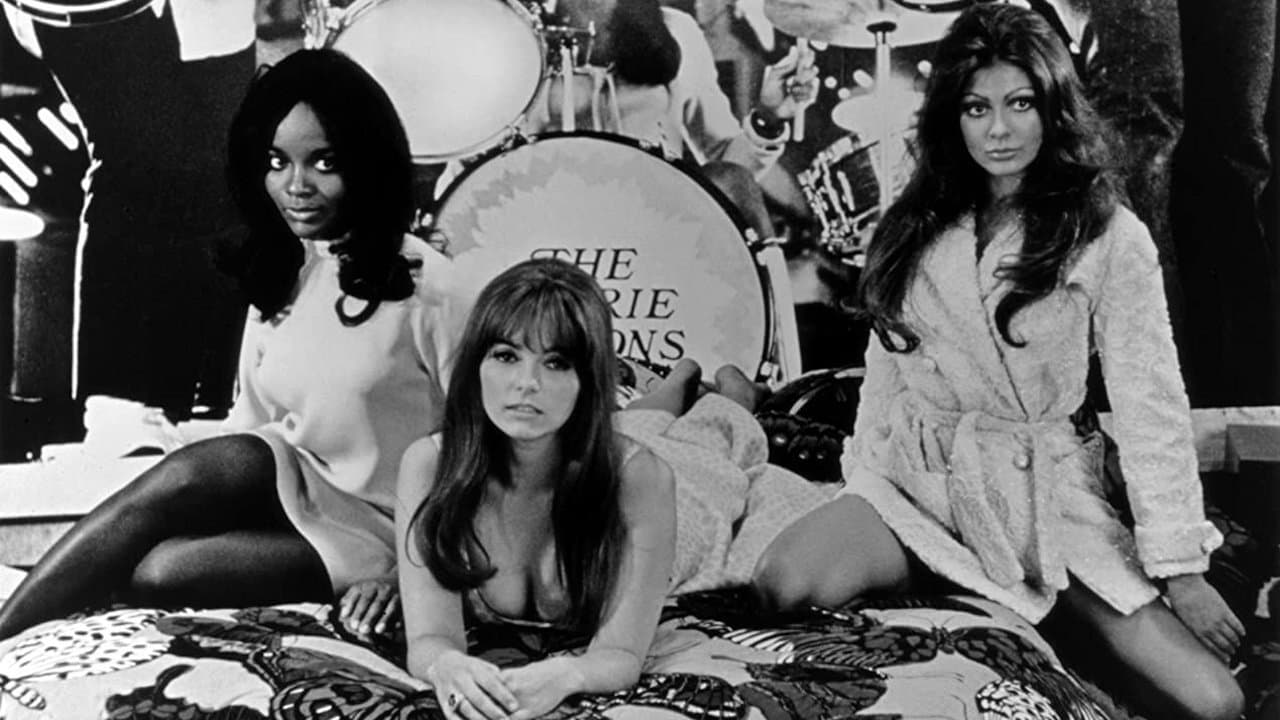 Beyond the Valley of the Dolls still 6