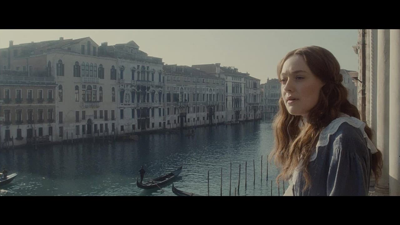 Effie Gray still 3