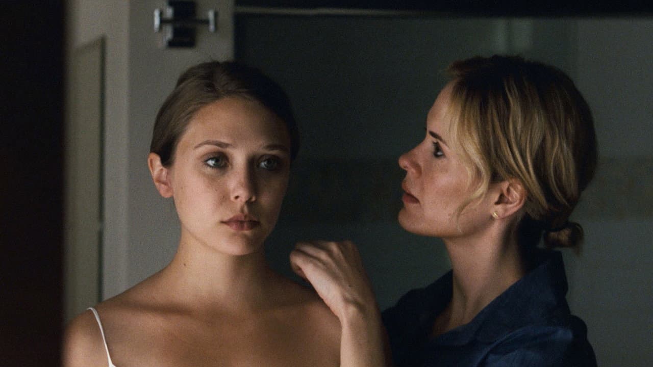 Martha Marcy May Marlene still 8