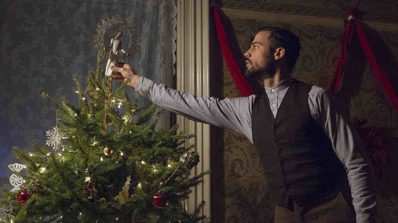The Spirit of Christmas still 4