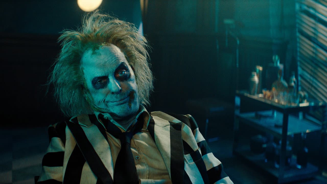 Beetlejuice Beetlejuice still 6
