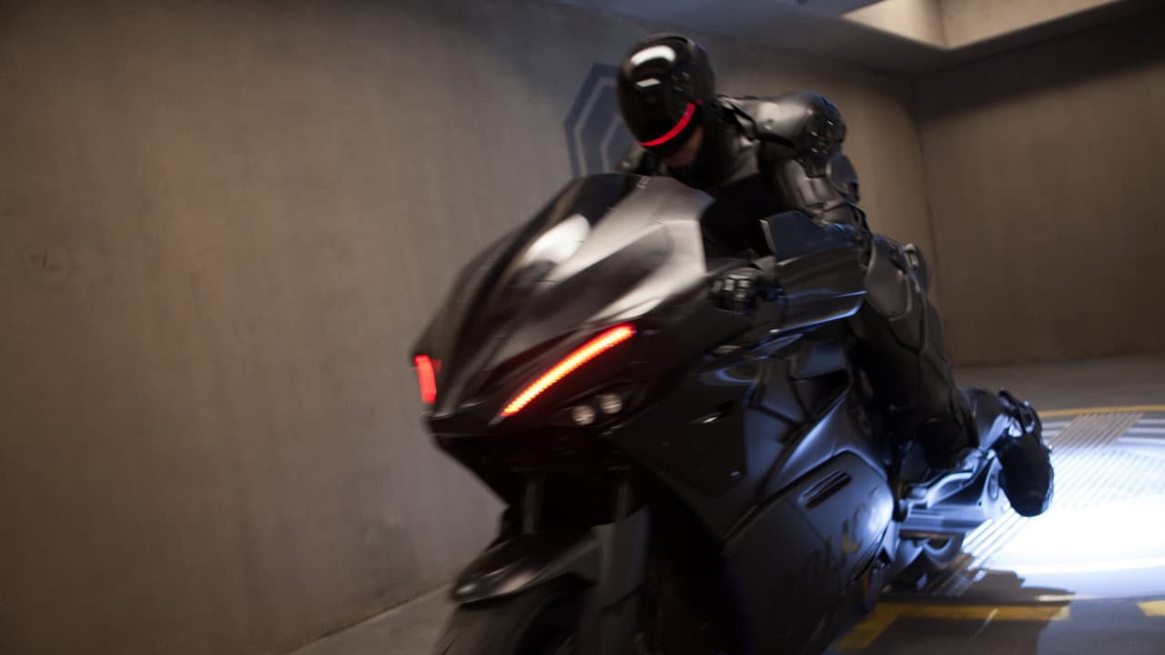 RoboCop still 3