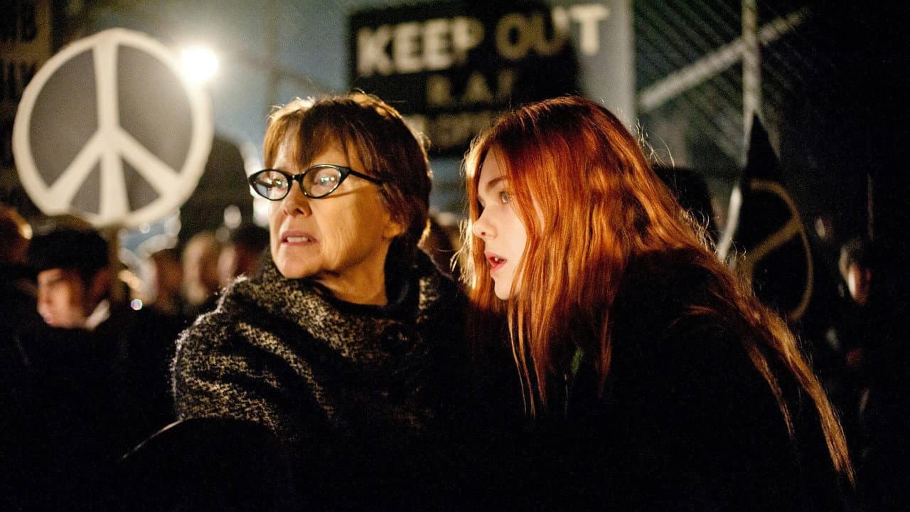 Ginger & Rosa still 7