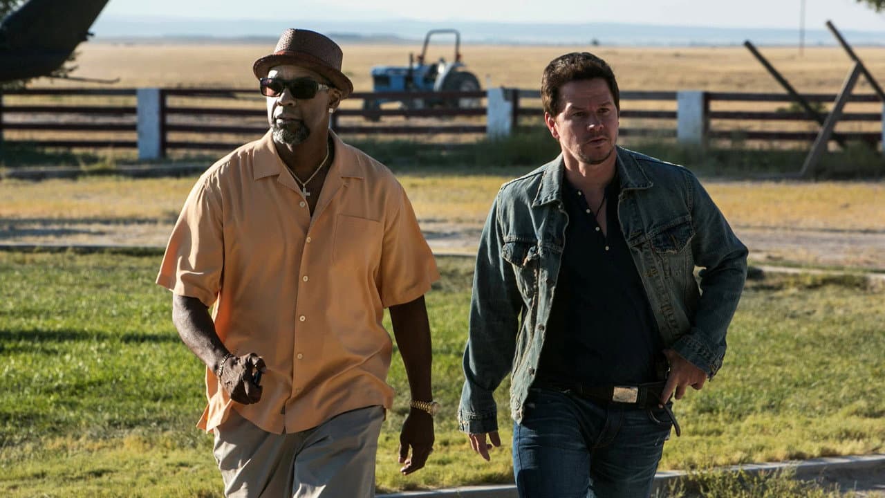 2 Guns still 5