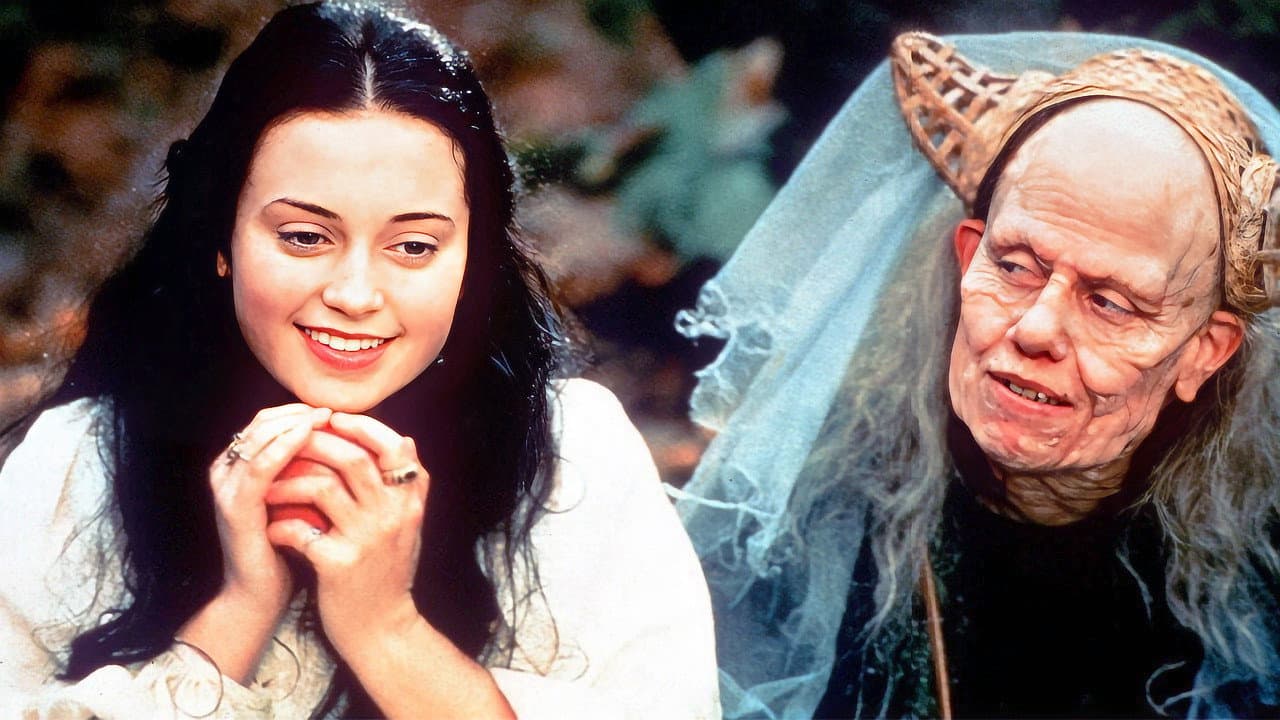 Snow White: A Tale of Terror still 4