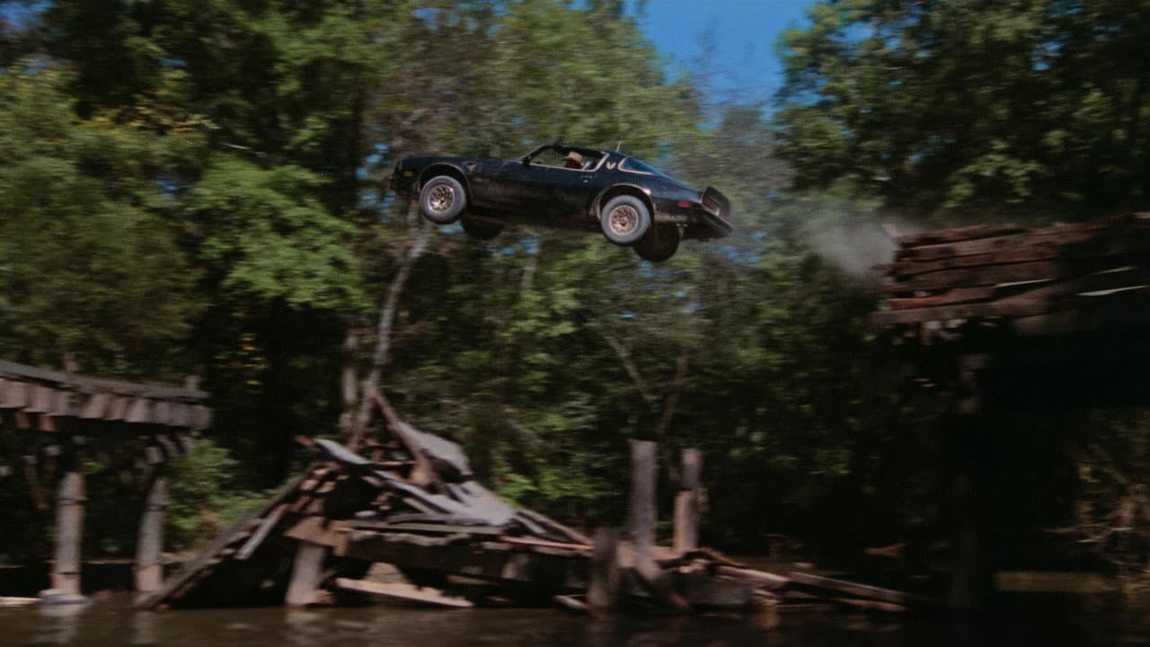 Smokey and the Bandit still 7