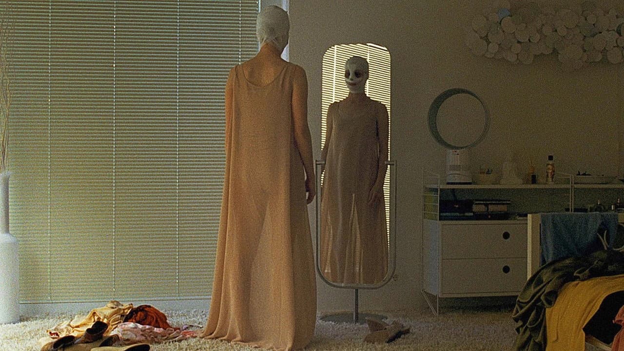 Goodnight Mommy still 6