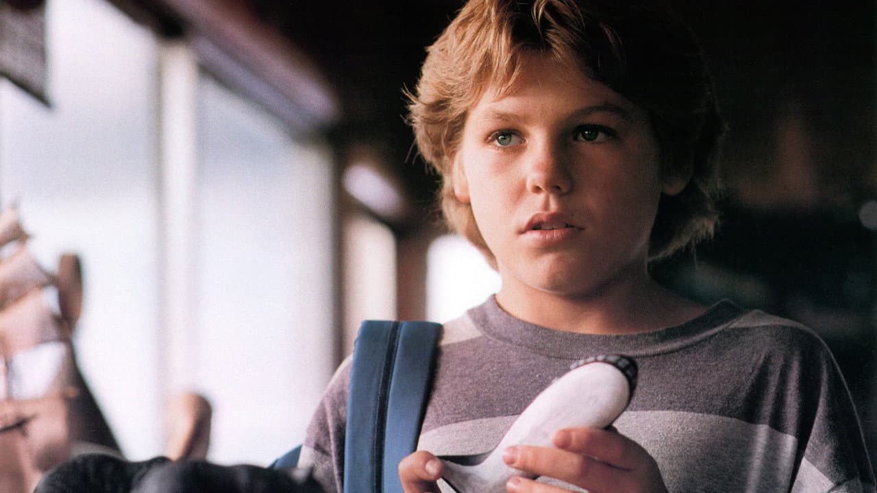 Free Willy still 5