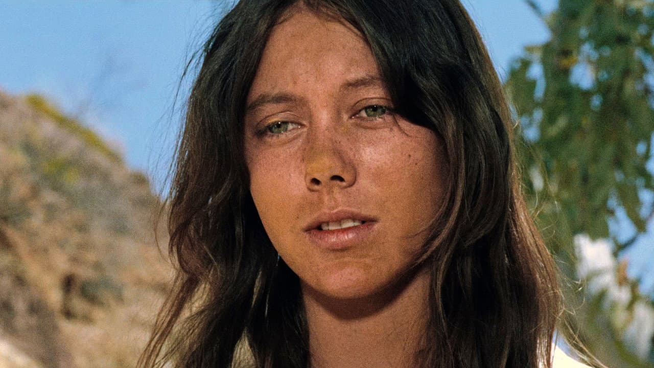 Walkabout still 6