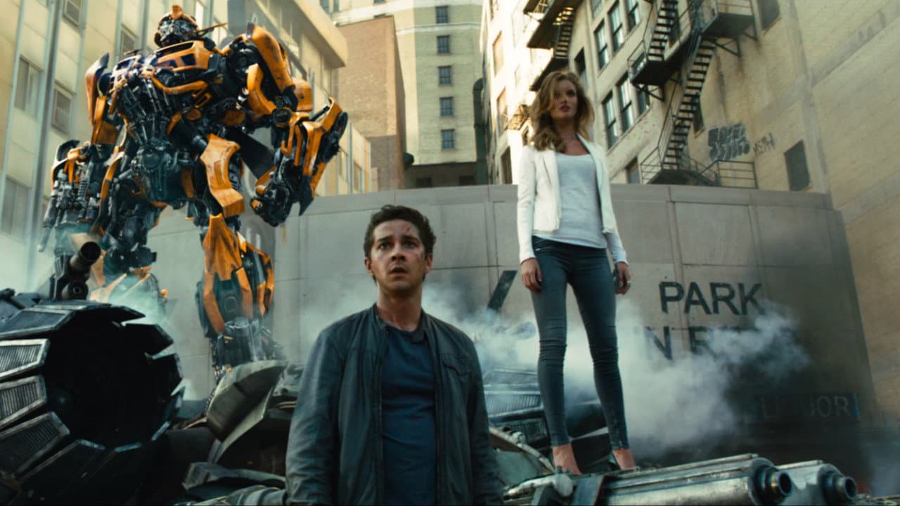 Transformers: Dark of the Moon still 6