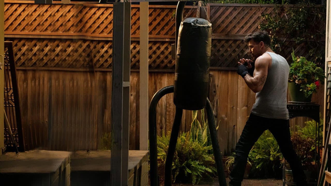 Lights Out still 2