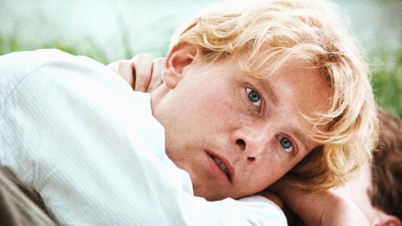 Maurice still 6