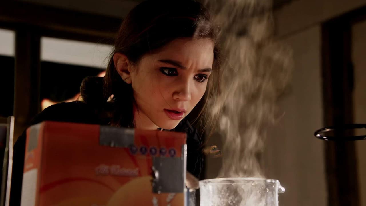 Invisible Sister still 7