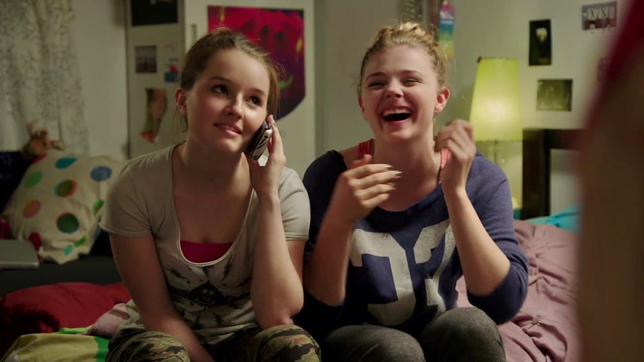 Laggies still 4