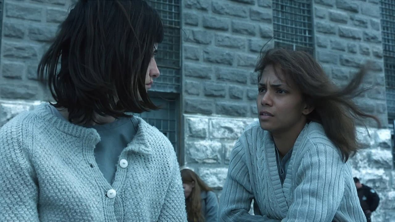 Gothika still 6