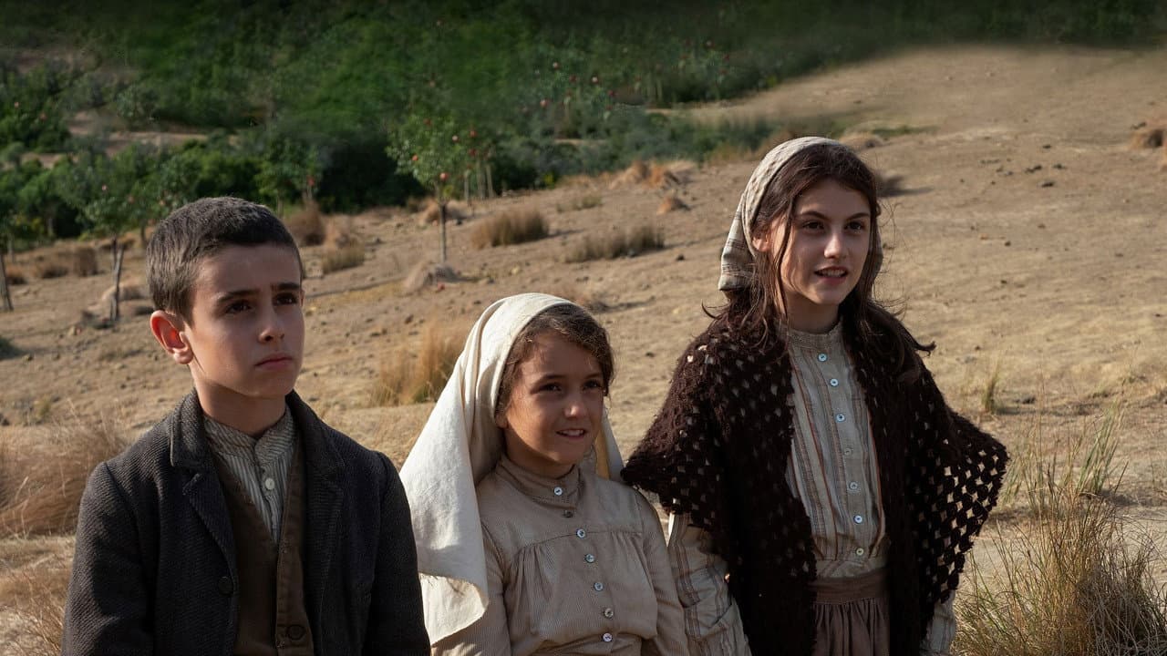 Fatima still 4