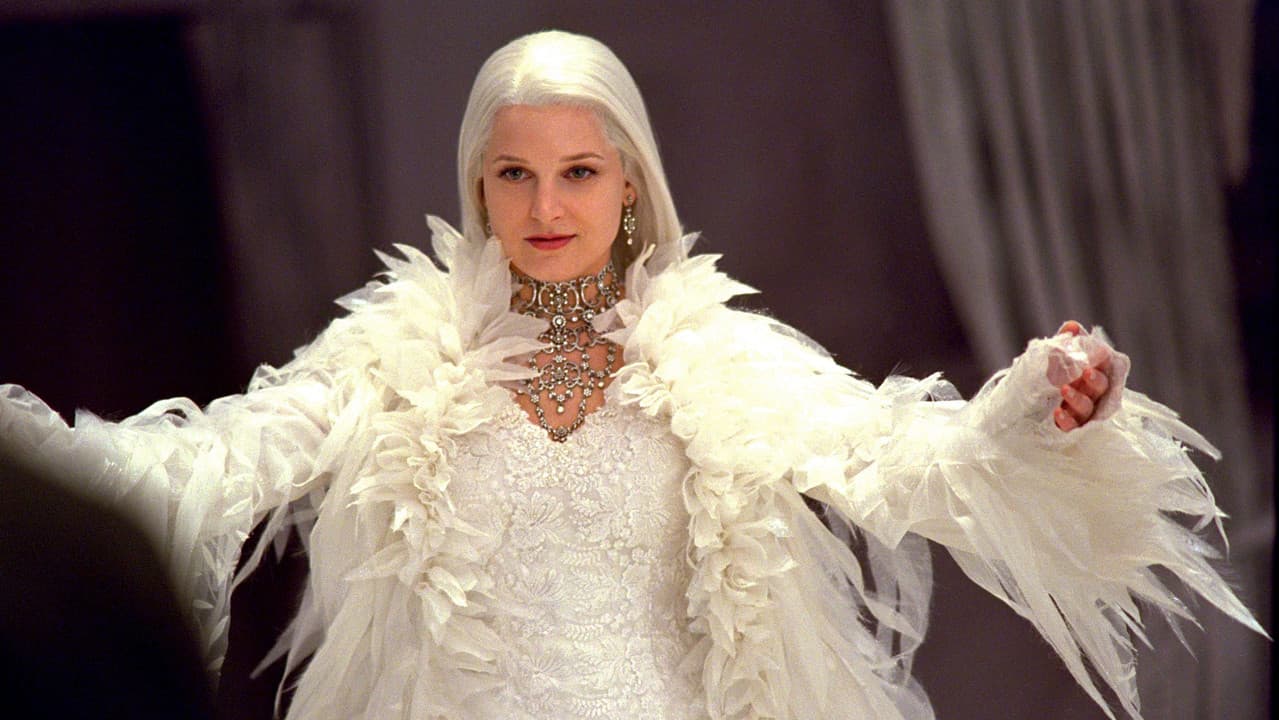 Snow Queen still 1