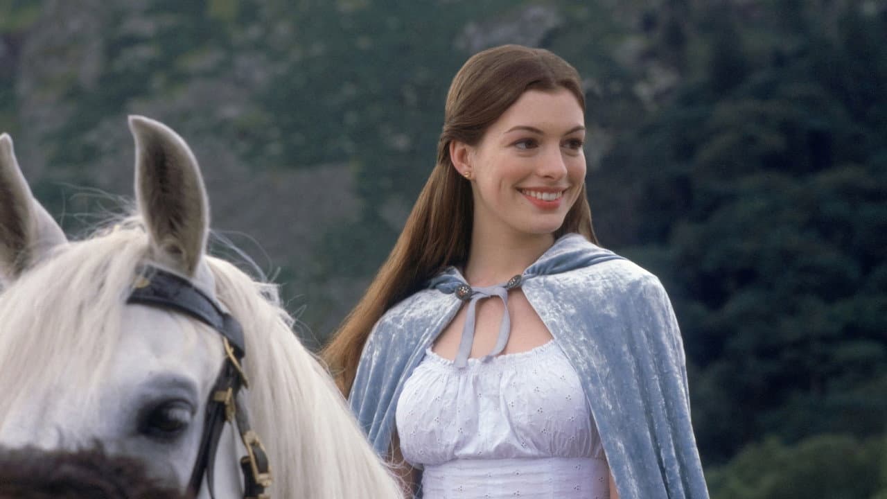 Ella Enchanted still 8