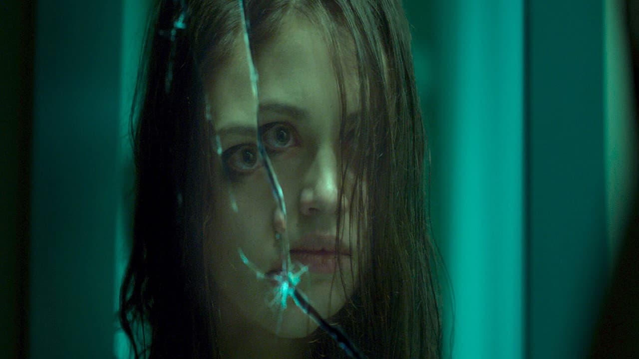 Look Away still 3