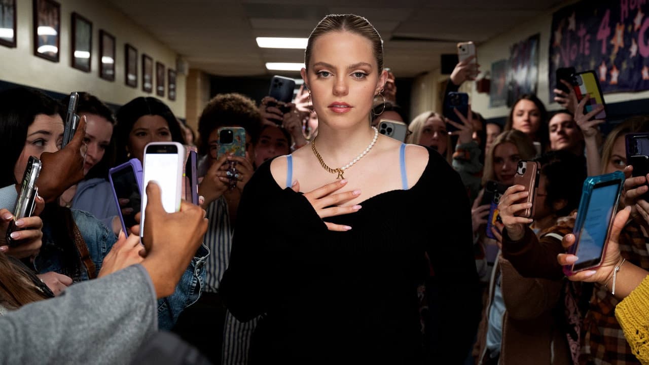 Mean Girls still 8