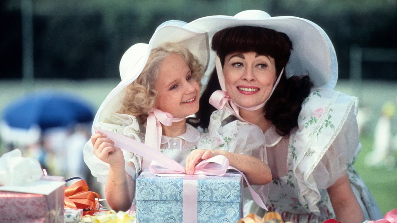 Mommie Dearest still 2