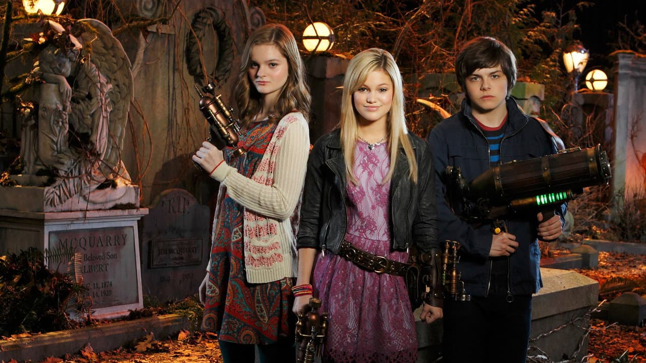 Girl vs. Monster still 5