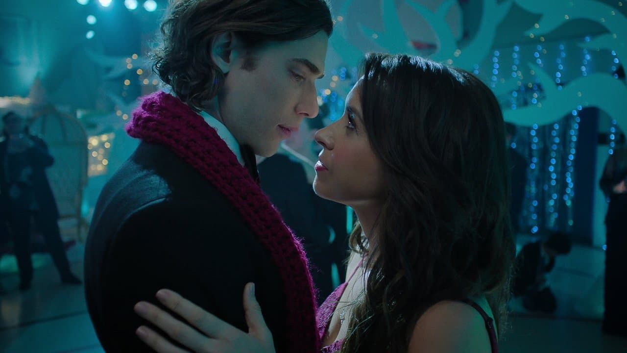 Hot Frosty still 5