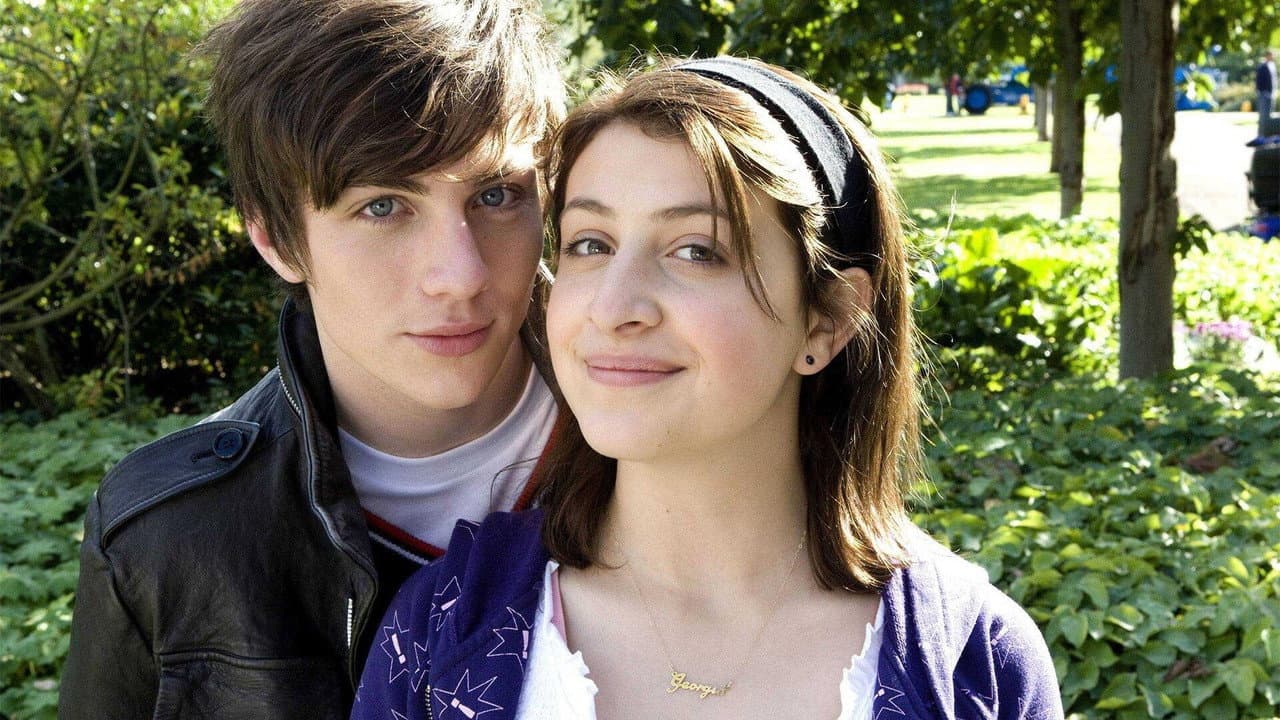 Angus, Thongs and Perfect Snogging still 8