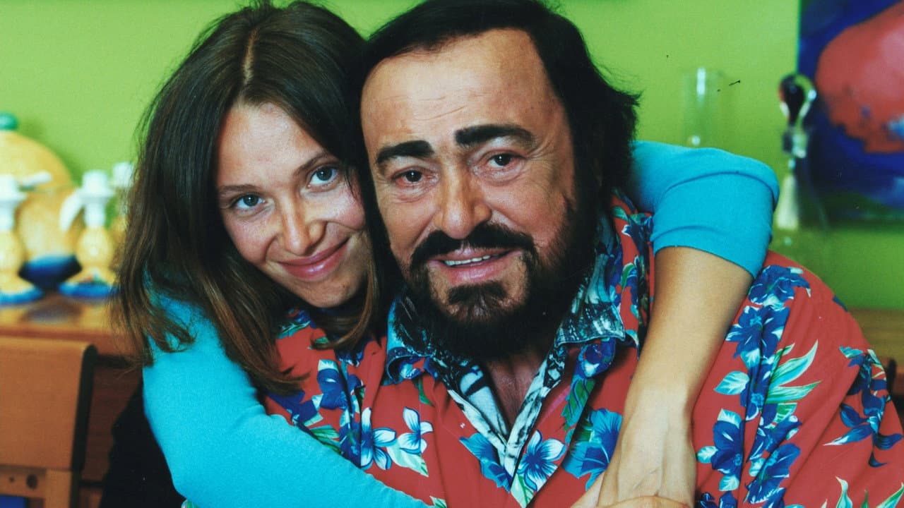 Pavarotti still 3