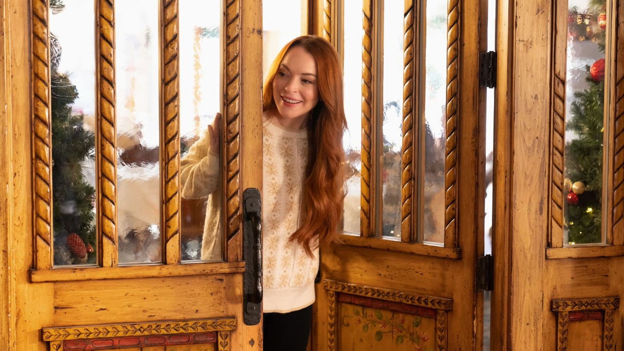 Falling for Christmas still 8