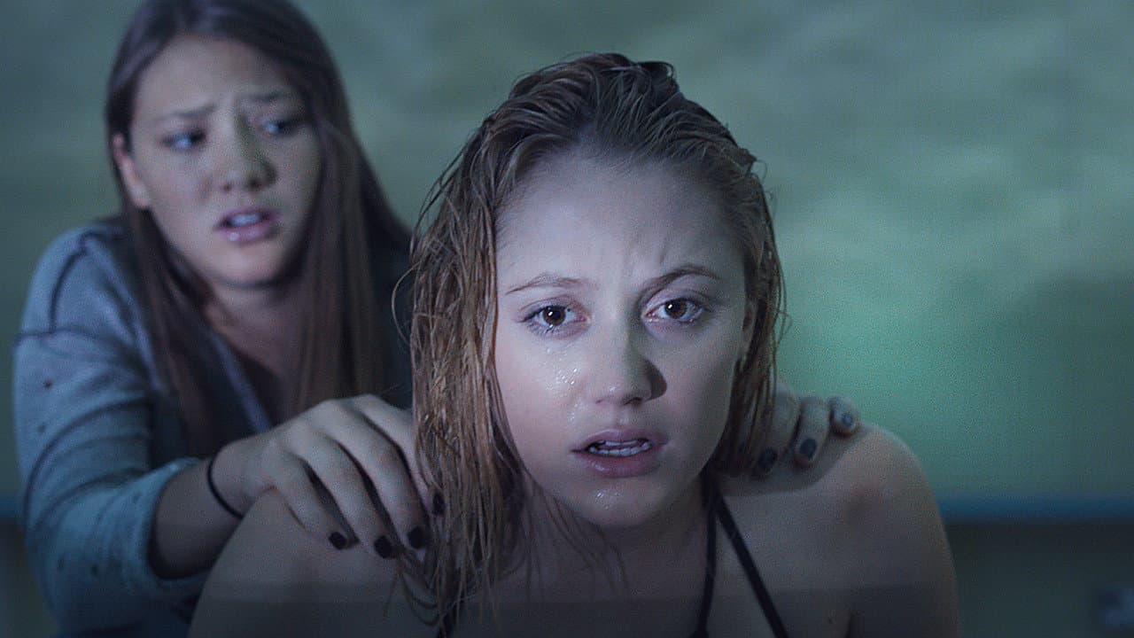 It Follows still 6