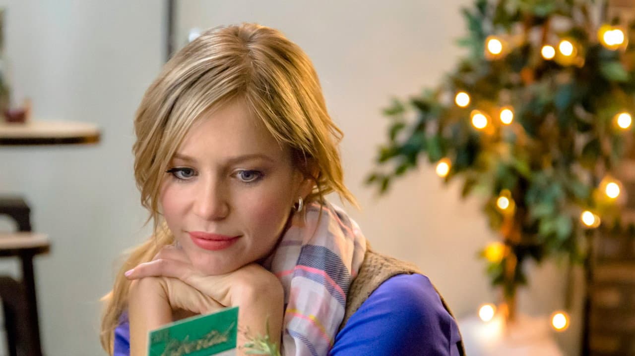 The Perfect Christmas Present still 8