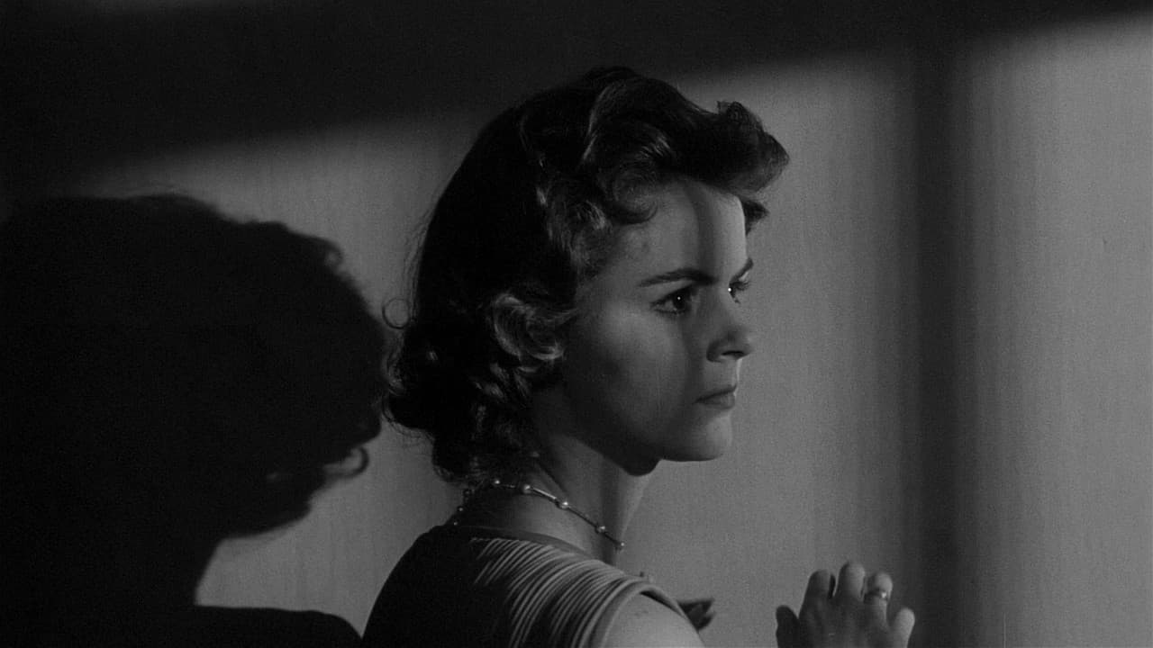 House on Haunted Hill still 7