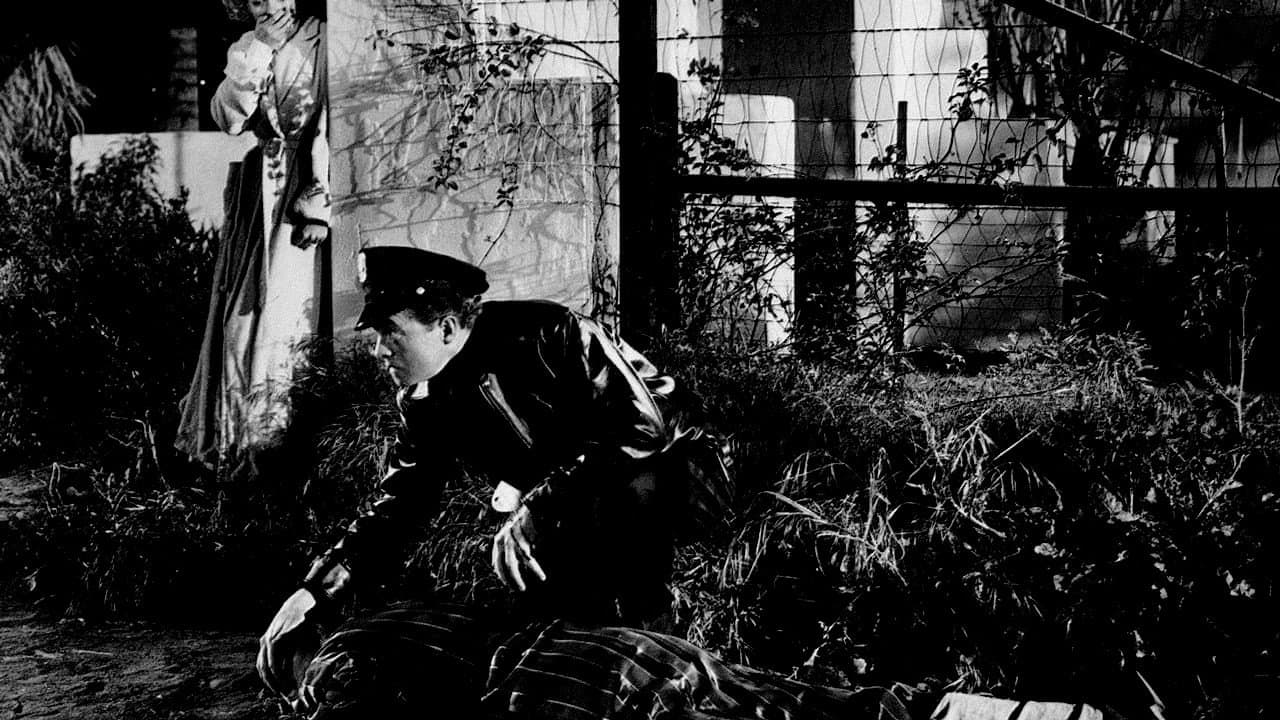 The Prowler still 3