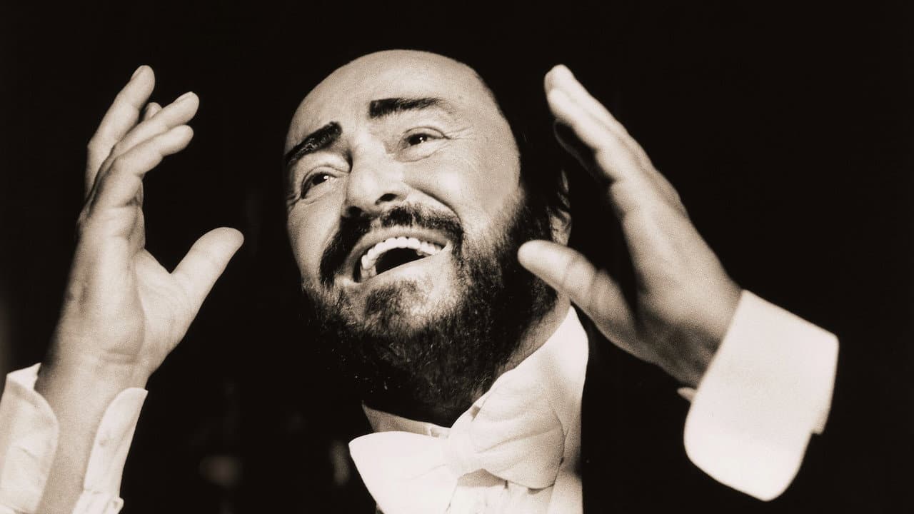 Pavarotti still 2