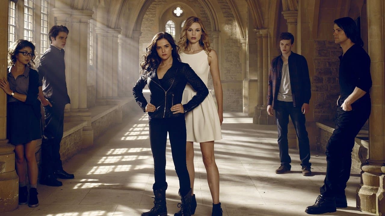 Vampire Academy still 3