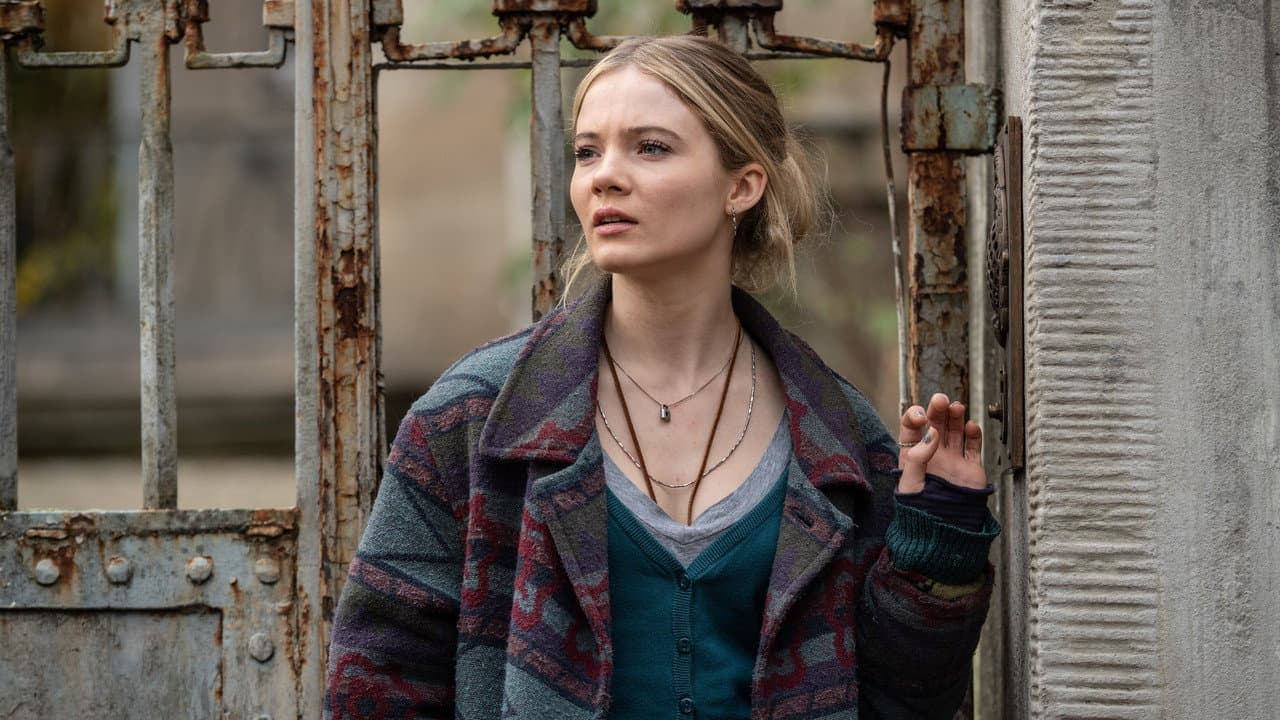 Baghead still 4