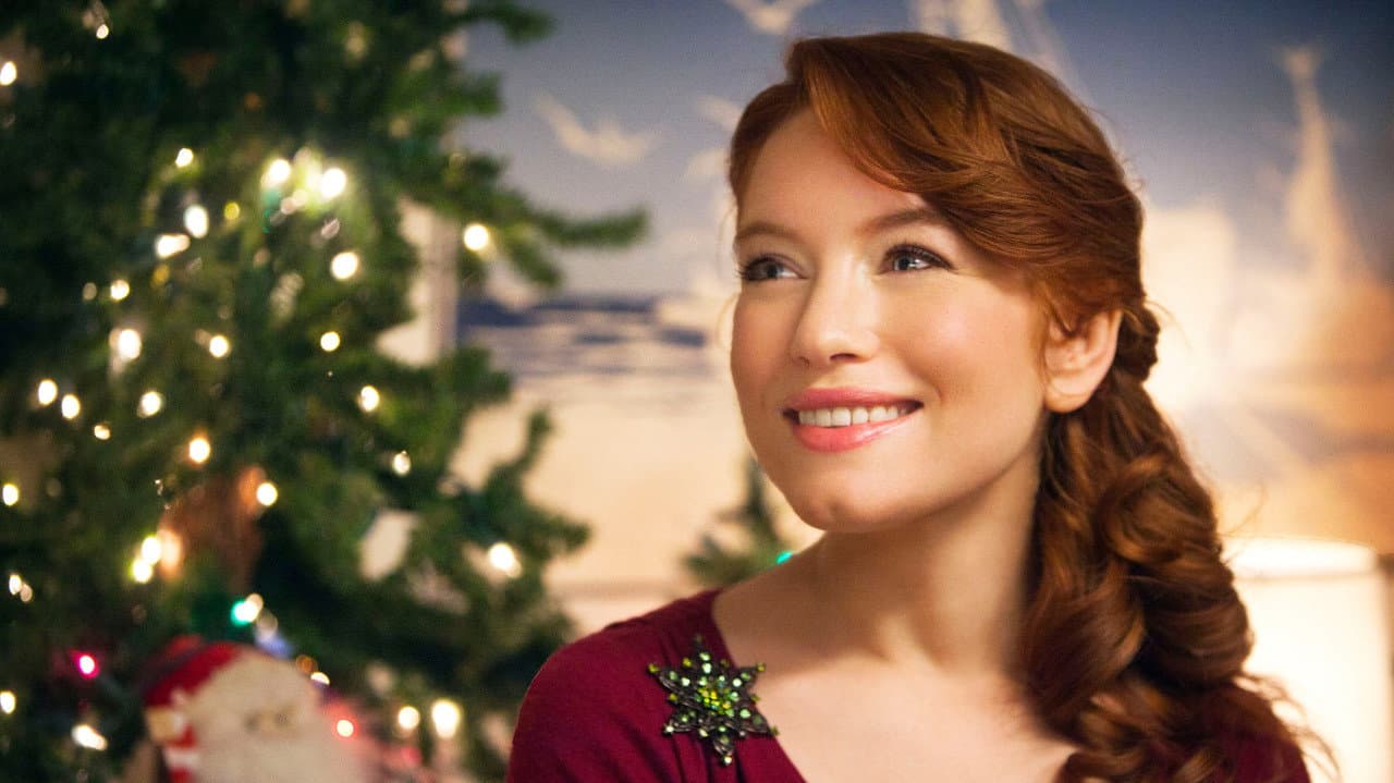 Annie Claus Is Coming to Town still 3