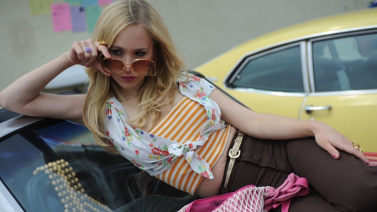 Dirty Girl still 2