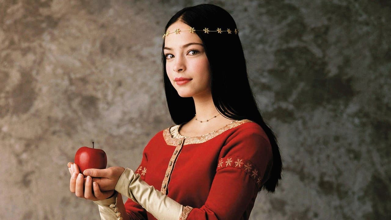 Snow White still 2